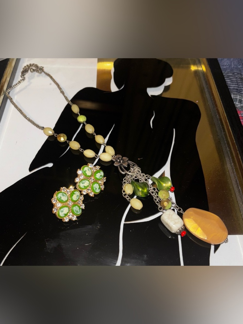 Vintage Green Floral Cluster Pendant Necklace and Green Cameo Earrings